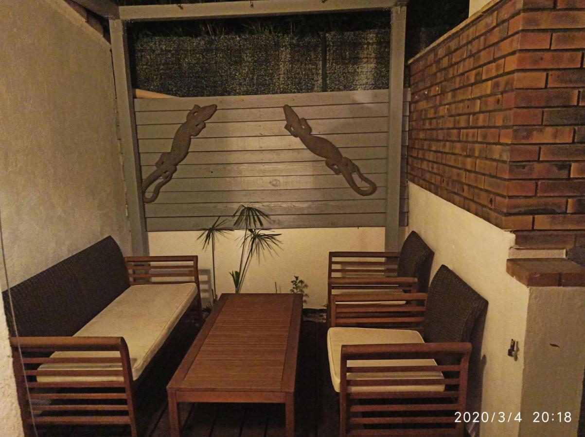 Secret Garden - Chez Gilles Et Tra - Maison D Hote -T2 Super Mignon, Neuf Et Independant , Dans Cadre Agreable Et Zen Valergues Exterior photo