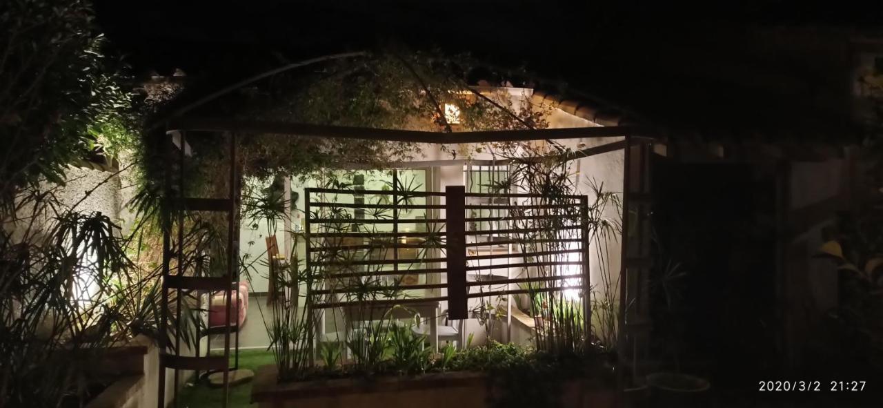 Secret Garden - Chez Gilles Et Tra - Maison D Hote -T2 Super Mignon, Neuf Et Independant , Dans Cadre Agreable Et Zen Valergues Exterior photo